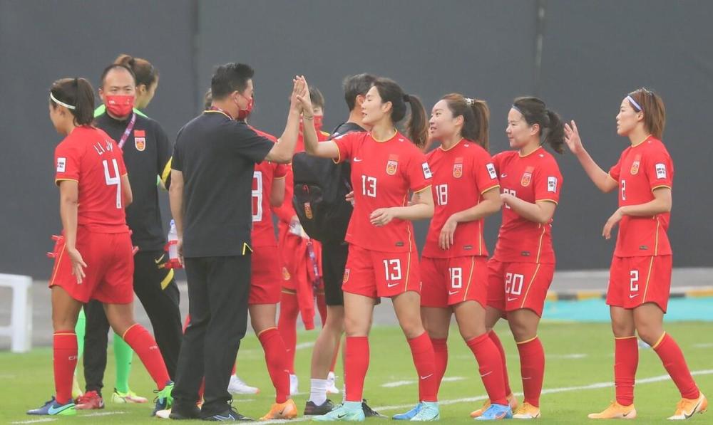 中国女足球员荣膺国际赛事最佳球员